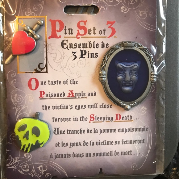 Disney Snow White 3 piece pin set - Picture 1 of 1